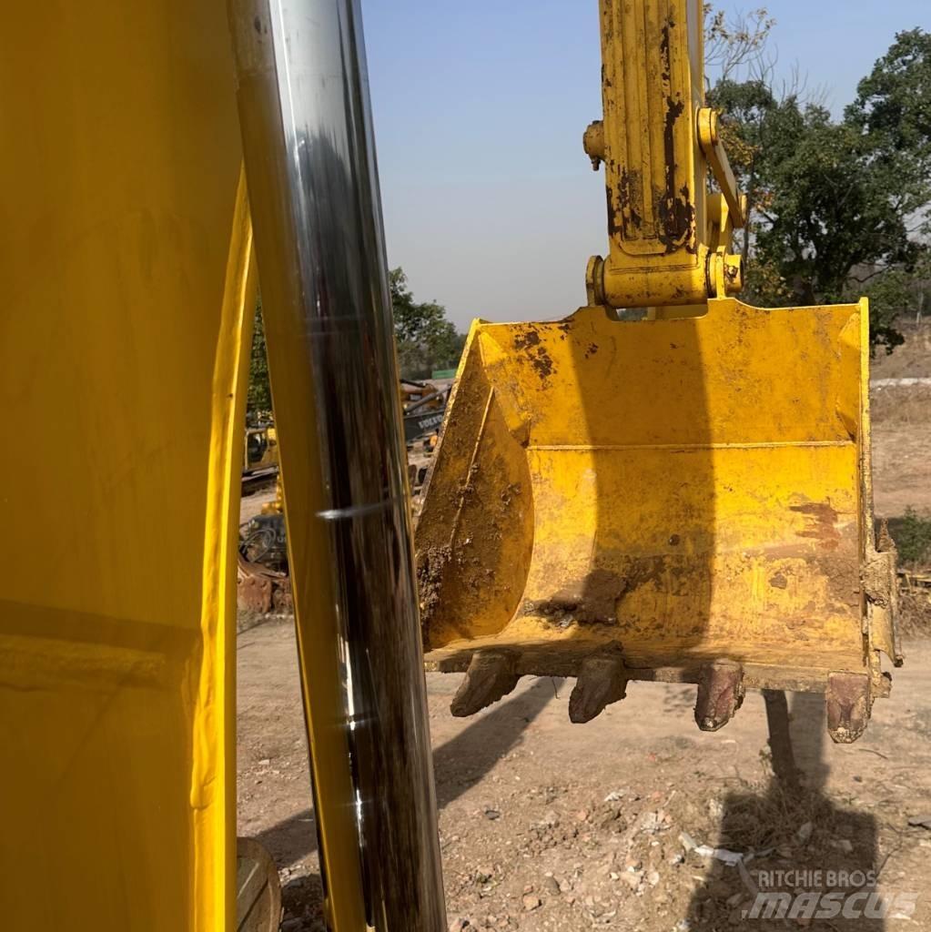 Komatsu 240LC-8 Excavadoras de cadenas