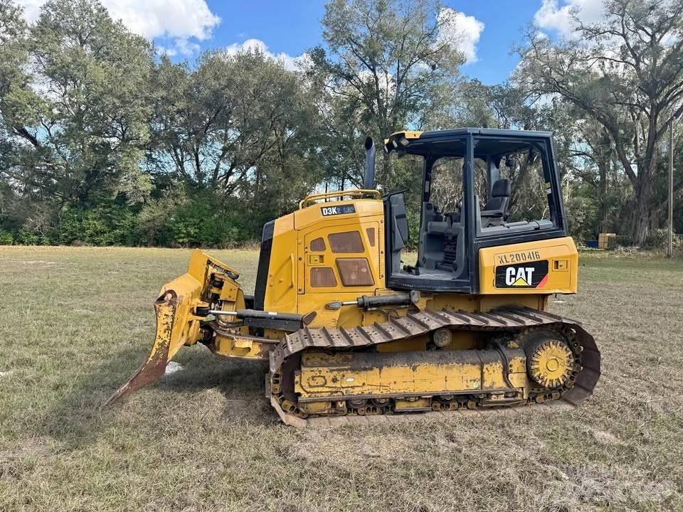 CAT D 3 K 2 LGP Buldozer sobre oruga