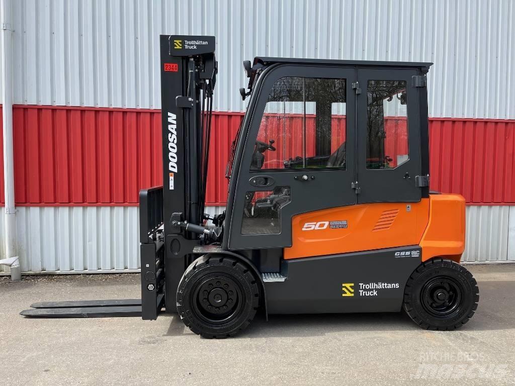 Doosan B 50 X-7 Carretillas de horquilla eléctrica