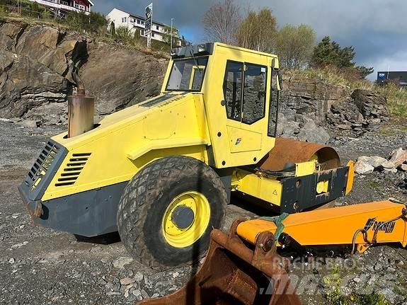 Bomag BW211 D-3 Asfaltadoras