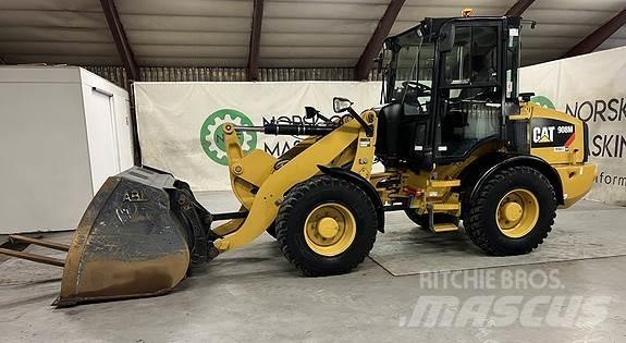 CAT 908M Cargadoras sobre ruedas