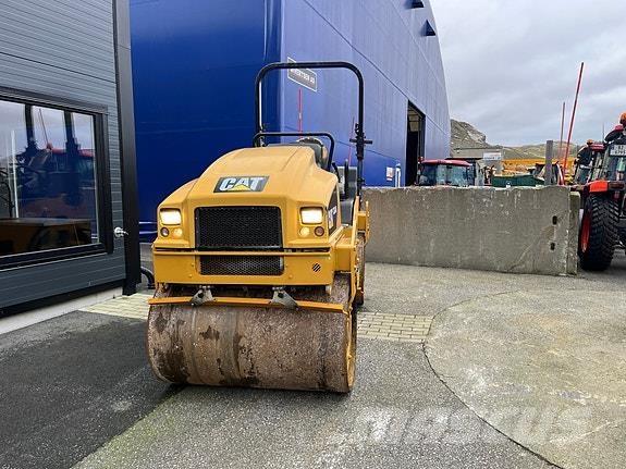 CAT CB34B Asfaltadoras