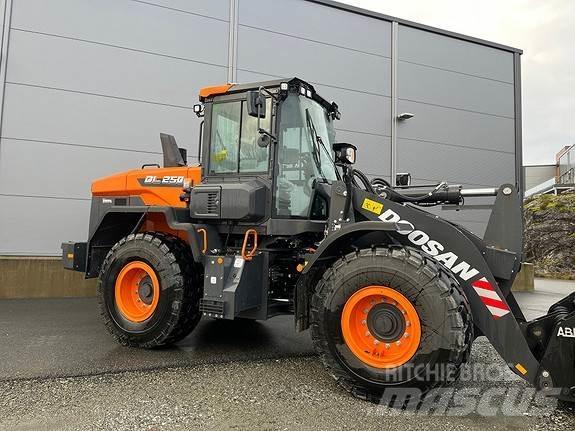 Doosan DL250-7 Cargadoras sobre ruedas