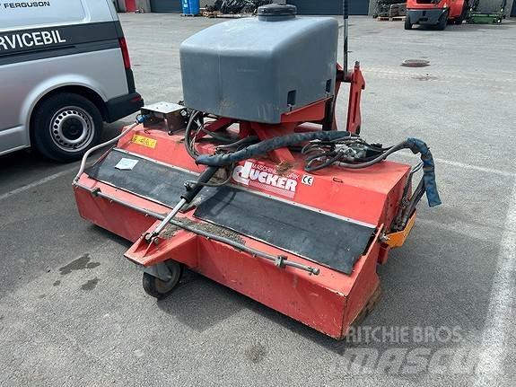 Dücker HDK 1800 Remolques multifunción