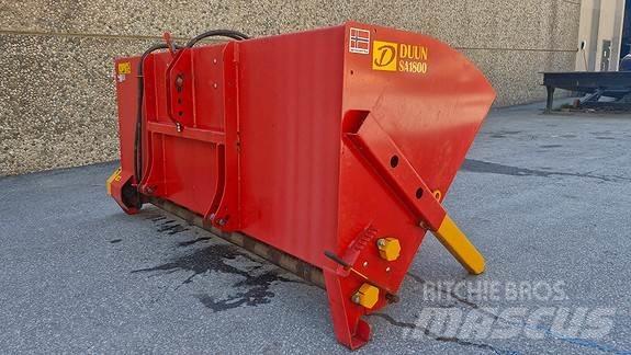 Duun SA1800 Esparcidoras de arena y sal
