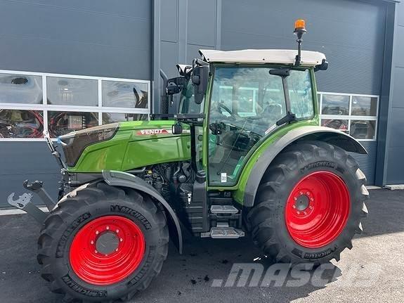 Fendt 211 Profi+ Tractores