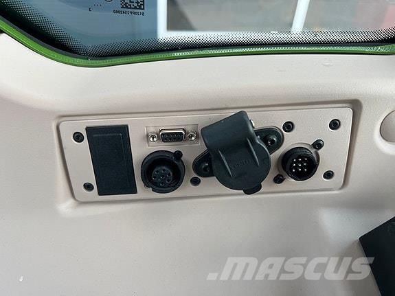 Fendt 211 Profi+ Tractores