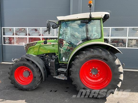 Fendt 211 Profi+ Tractores