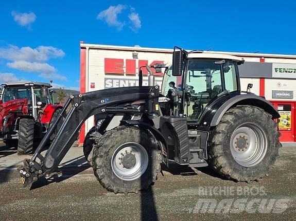 Fendt 724 S4 Profi Tractores