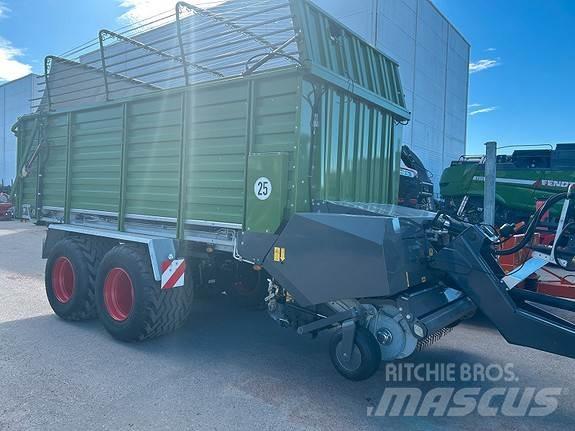 Fendt TIGO MR 40 Otros equipos usados para la recolección de forraje
