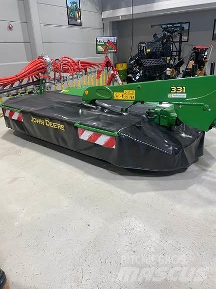 John Deere 331C Segadoras