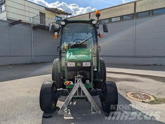 John Deere 4720 Tractores