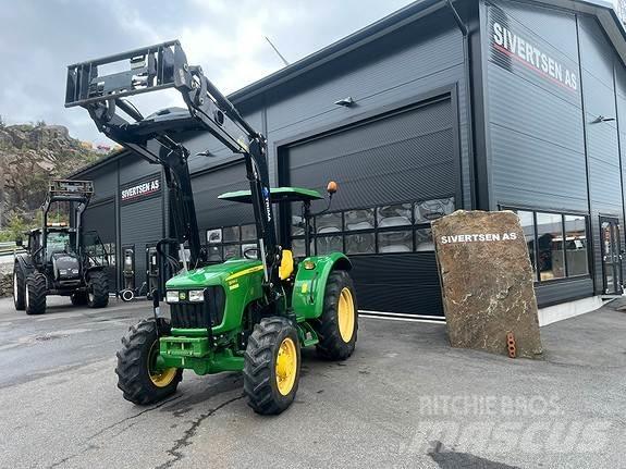 John Deere 5055E Tractores