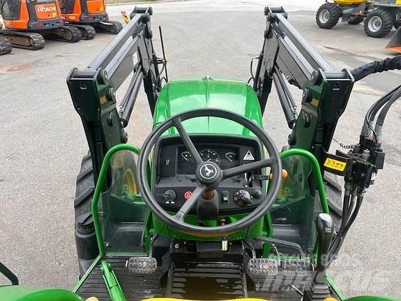 John Deere 5055E Tractores