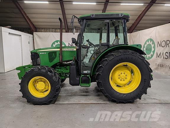 John Deere 5090G Tractores