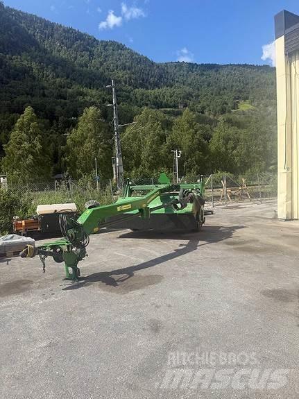 John Deere 630 Otros equipos usados para la recolección de forraje