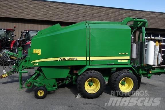 John Deere 744 744 Rotoempacadoras