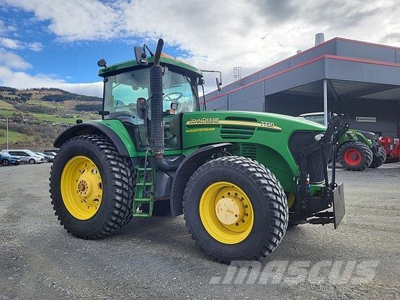 John Deere 7720 Tractores