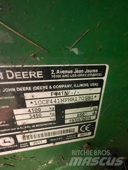 John Deere F441 Rotoempacadoras