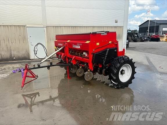 Junkkari KH 2500 Remolques esparcidores de estiércol