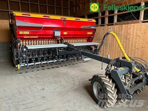 Junkkari M400 Plus Remolques esparcidores de estiércol