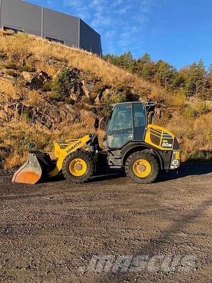 Komatsu WA80M-7 Cargadoras sobre ruedas