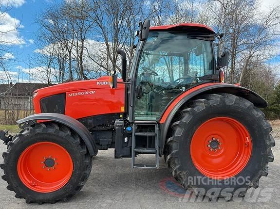 Kubota M135GX-IV Tractores