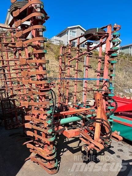 Kverneland Harv 6m Otras máquinas y aperos de labranza