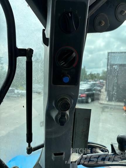 New Holland TS135A Tractores