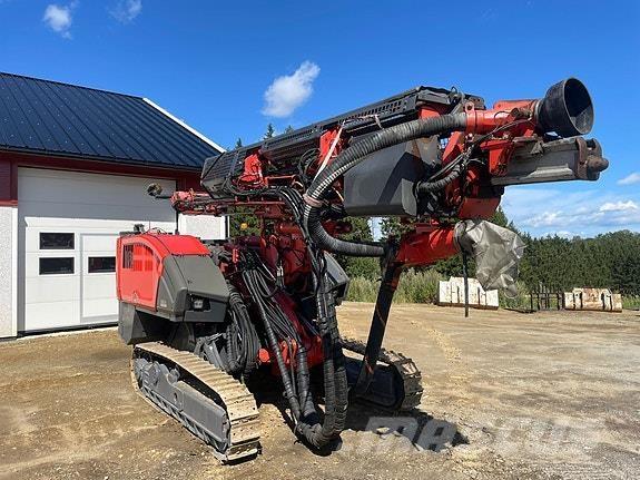 Sandvik DC 410 RI Perforadoras de superficie