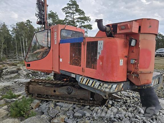 Sandvik DX780 Perforadoras de superficie