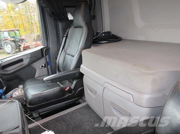 Scania R500 8x4*4 Camiones con gancho