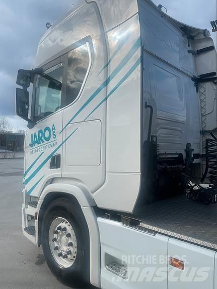 Scania R650 6X4 Cabezas tractoras