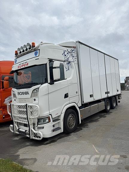 Scania S650B6X2NB Camiones caja cerrada