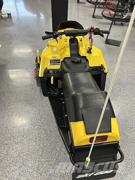 Ski-doo MXZ 120 Motonieves