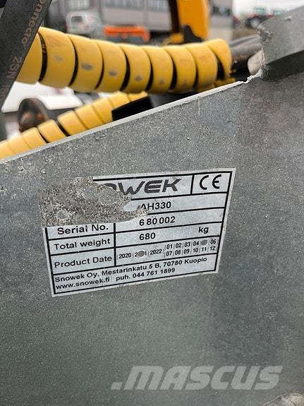 Snowek AH 330 Otros equipos para carreteras y quitanieves