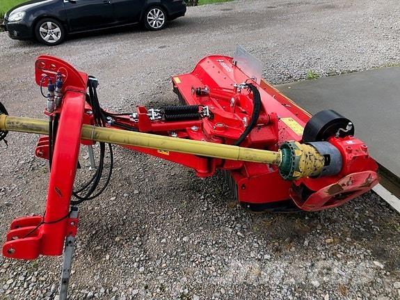 Tehnos MB 220 Otros equipos usados para la recolección de forraje