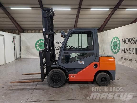 Toyota 52-8FDJF35 Carretillas diesel