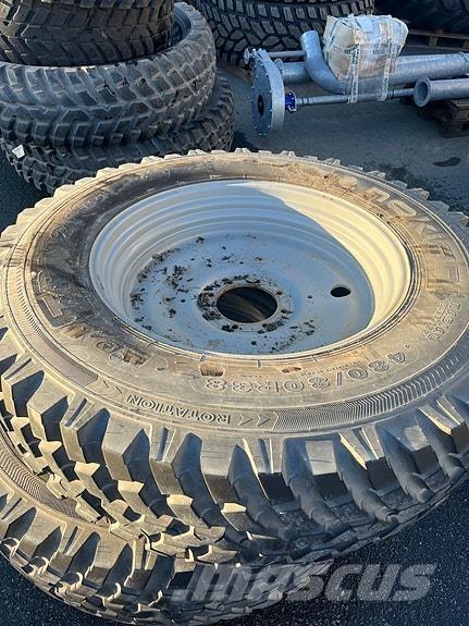  TRI Nokian Neumáticos, ruedas y llantas