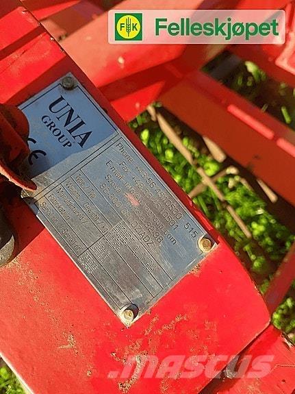 Unia Kombi 4,2 Otras máquinas y aperos de labranza