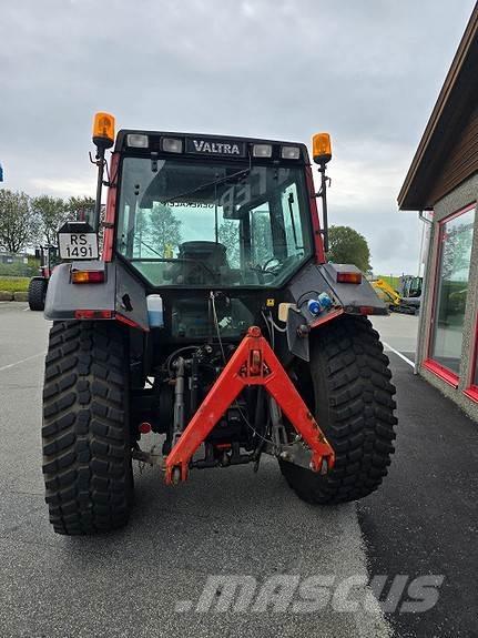 Valtra 6400 Tractores