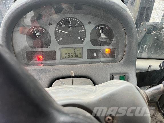 Valtra 6750-4 Tractores