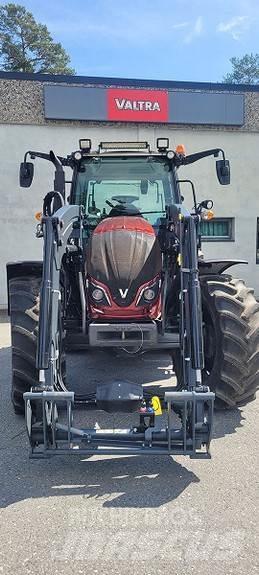 Valtra A114 Tractores