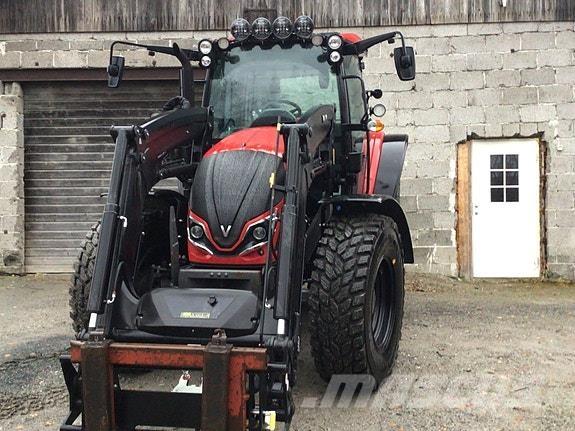 Valtra A115 Tractores