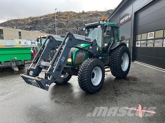Valtra A83 Tractores