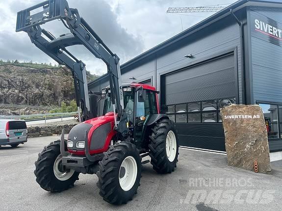 Valtra A93 Tractores