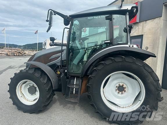 Valtra A94 Tractores
