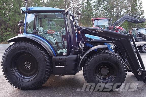Valtra G125 Aktive Tractores