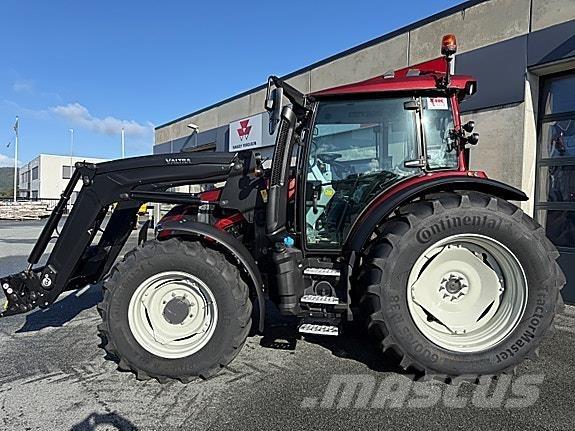 Valtra G135 Versu Tractores