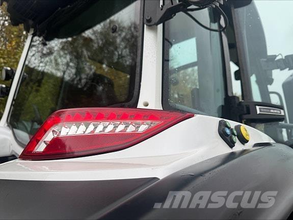 Valtra G135A Tractores